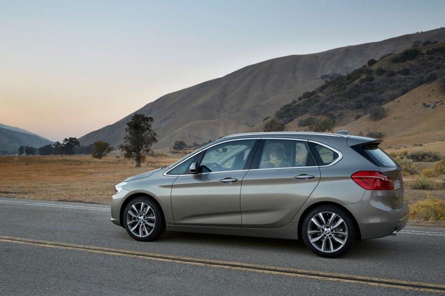  BMW 2-Series Active Tourer 2014 года  (фото 4 из 64)